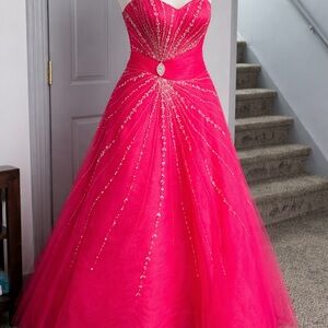 Stunning Pink Strapless Gown - open to offers!